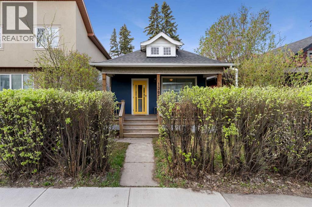 House for Sale in 1305 20 Avenue NW|Calgary, Alberta T2M1G4