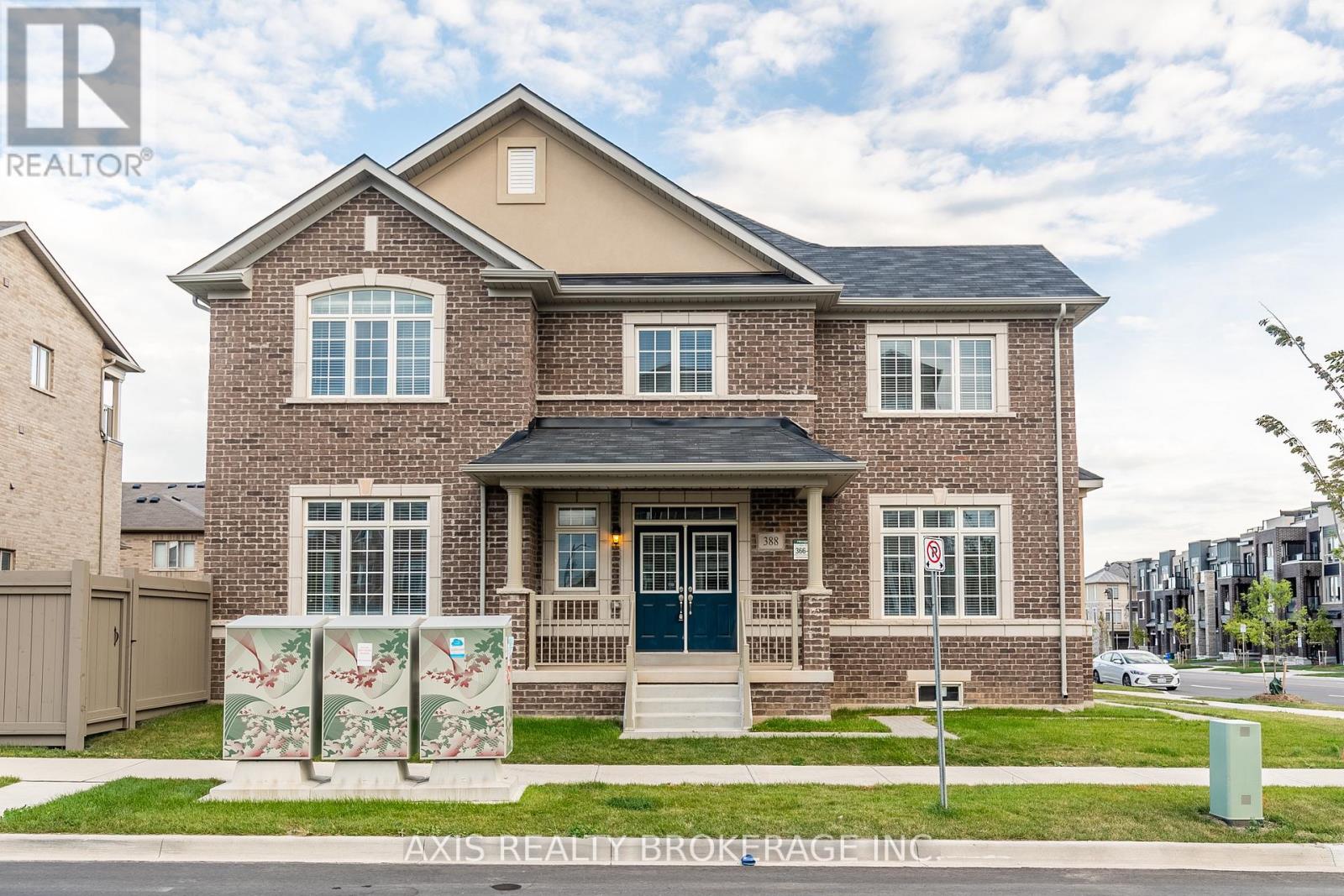 Row / Townhouse for Sale in 388 GRINDSTONE TRAIL|Oakville (JM Joshua Meadows), Ontario L6H0S1
