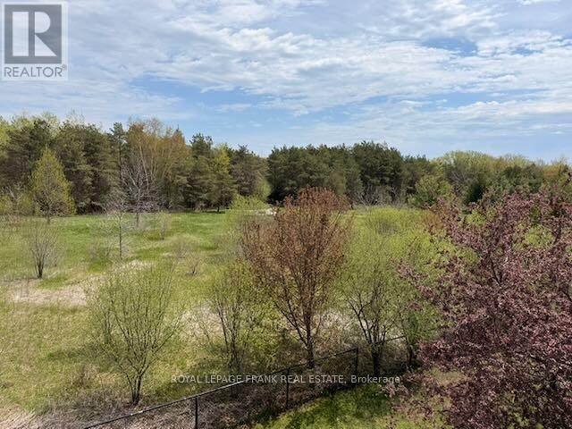 For sale: E12 - 1665 NASH ROAD, Clarington (Courtice), Ontario L1E1S8 ...