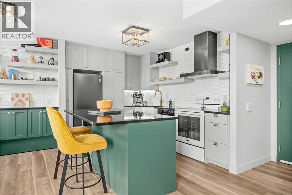 Apartment for Sale in 704, 1202 13 Avenue SW|Calgary, Alberta T3C0T1