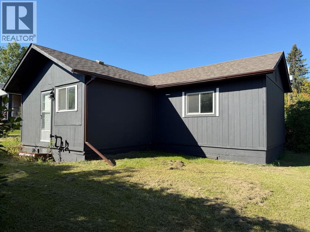 For sale: 4828 51 Street, Mirror, Alberta T0B3C0 - A2276683