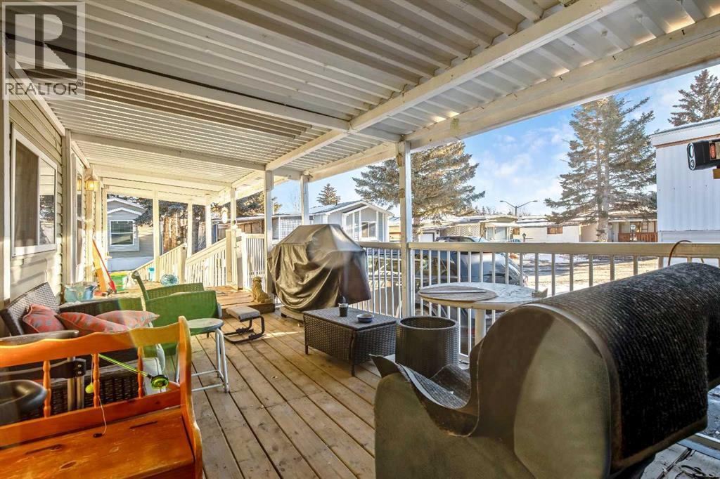 Mobile Home for Sale in 71, 3223 83 Street NW|Calgary, Alberta T3B5M9 5