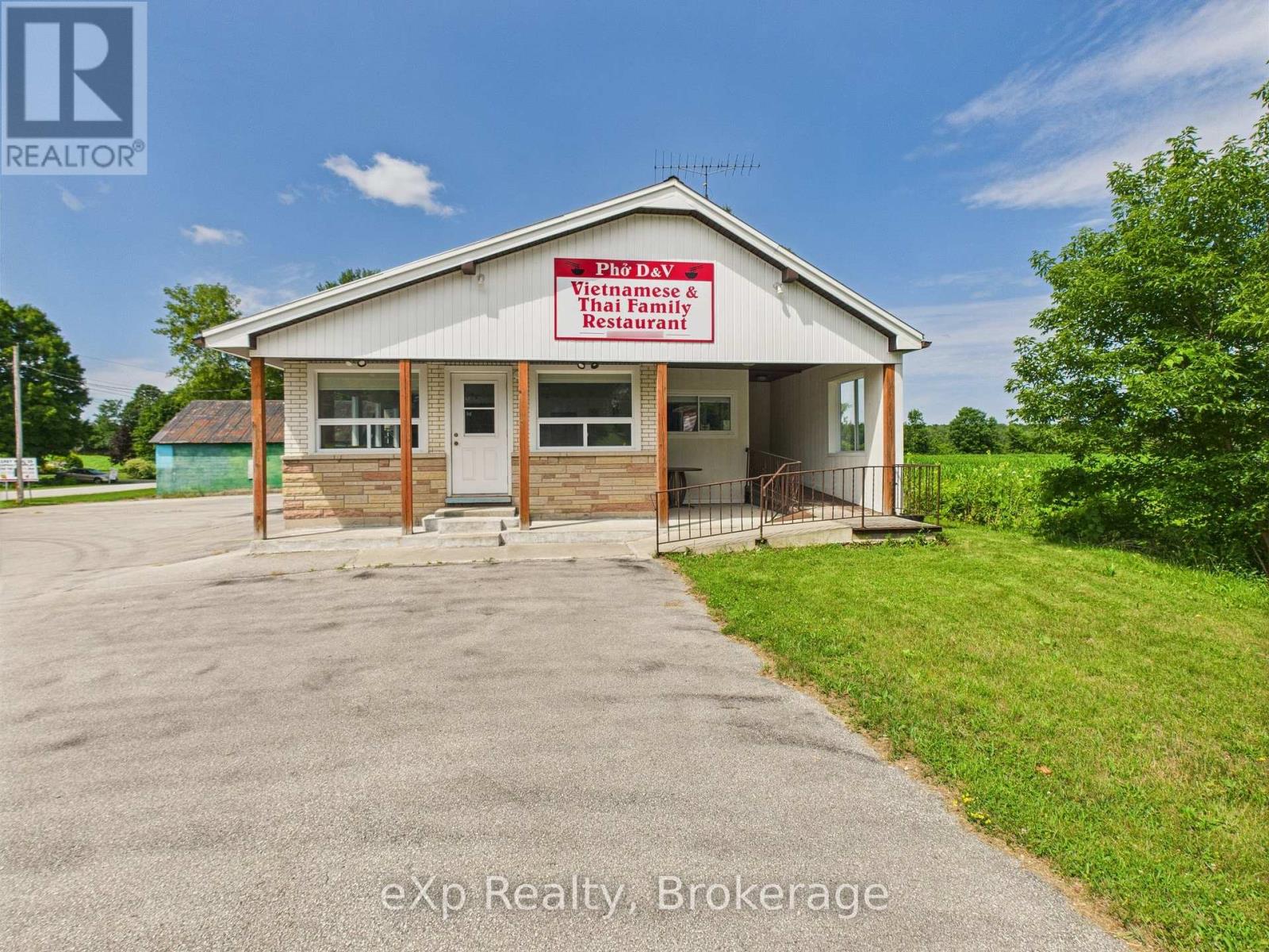 For sale: 315194 HIGHWAY 6, Chatsworth, Ontario N0H2V0 - X13139436