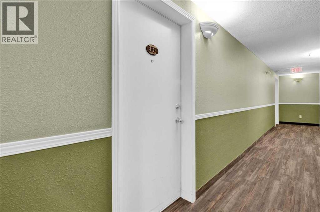 Apartment for Sale in 4122, 4975 130 Avenue SE|Calgary, Alberta T2Z4M5 3