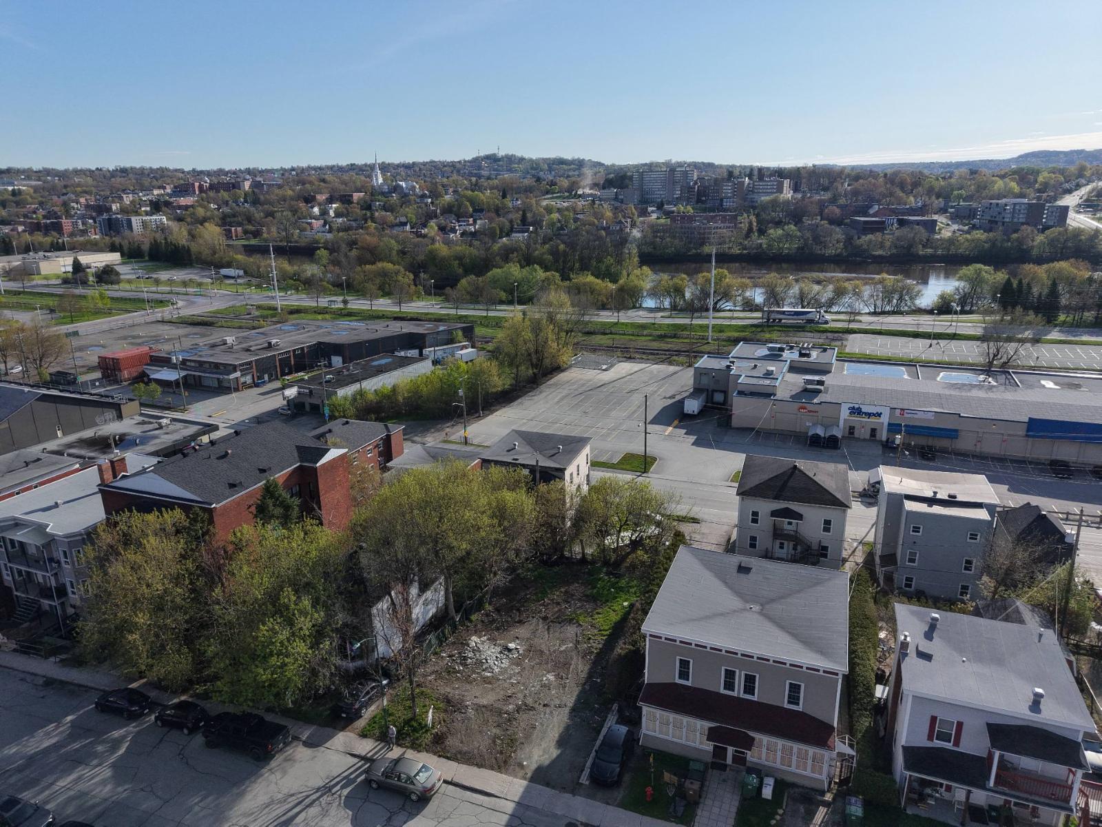 Rue Laurier, Sherbrooke (Les Nations), Quebec J1H4Z5