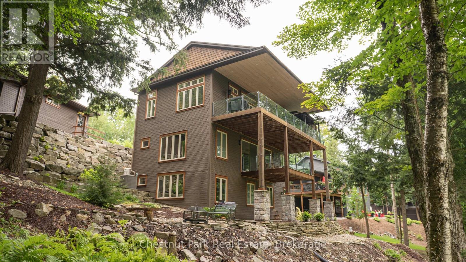 41 CLUBHOUSE DRIVE