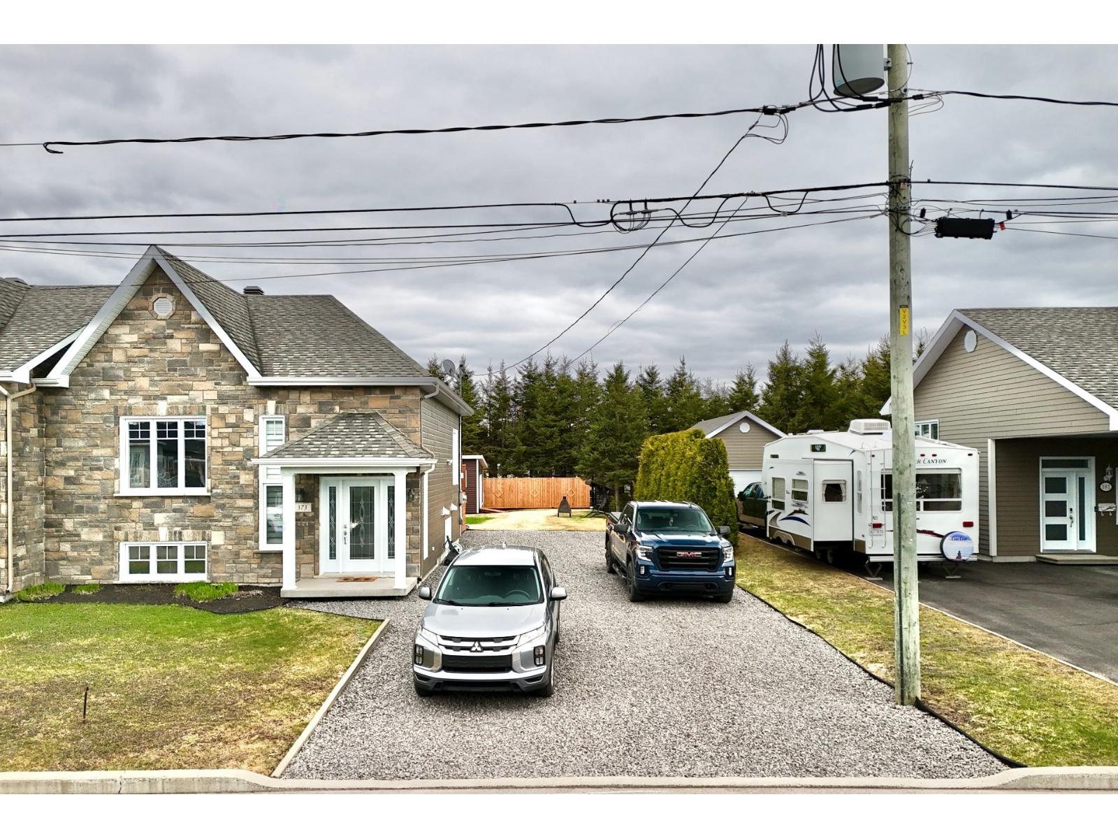 373 Rue Savard, Saint-Honoré, Quebec G0V1L0