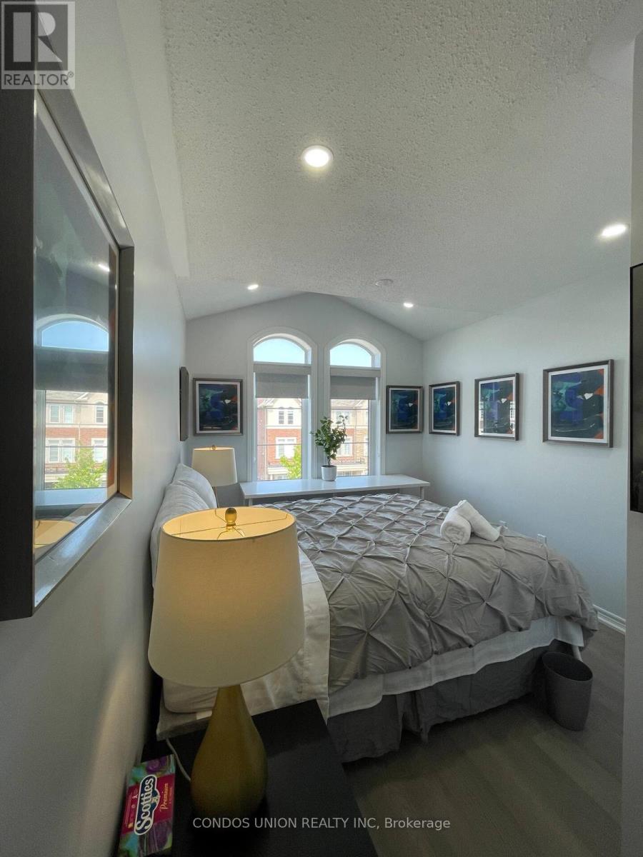 Row / Townhouse for Sale in Address not available 3