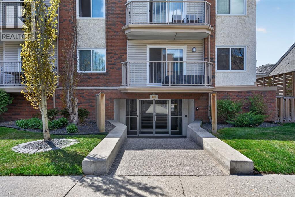 Apartment for Sale in 202, 809 4 Street NE|Calgary, Alberta T2E3S9