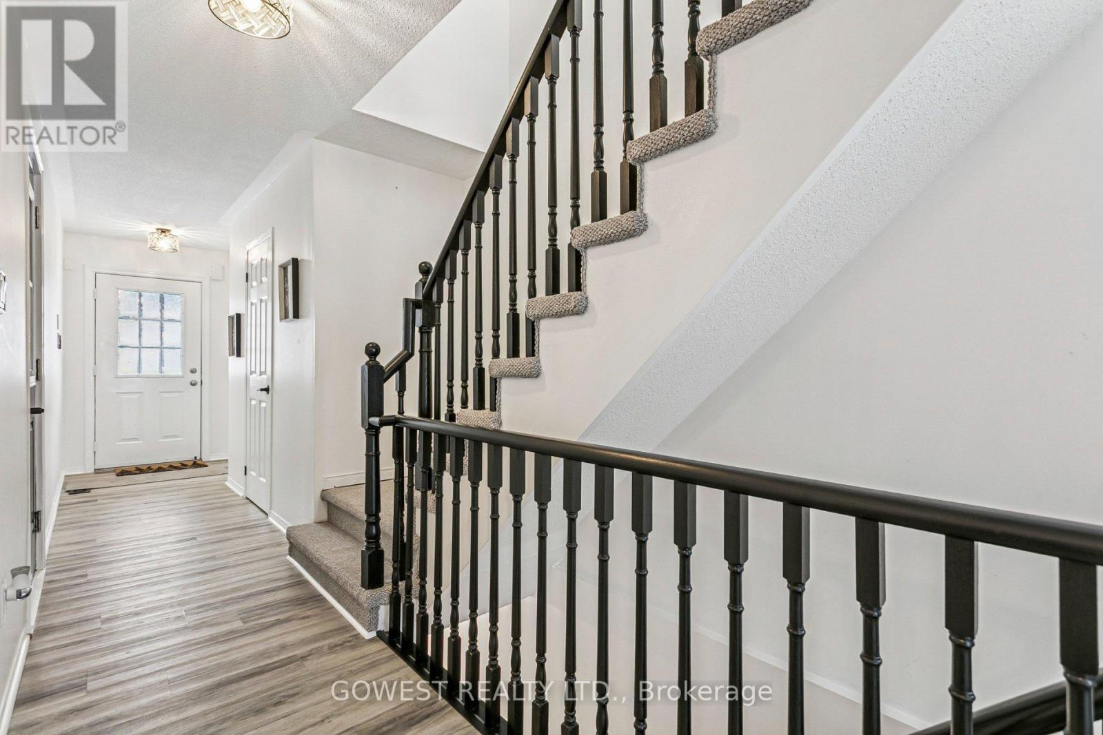 Row / Townhouse for Sale in 14 - 3150 ERIN CENTRE BOULEVARD|Mississauga (Churchill Meadows), Ontario L5M7Z2 4