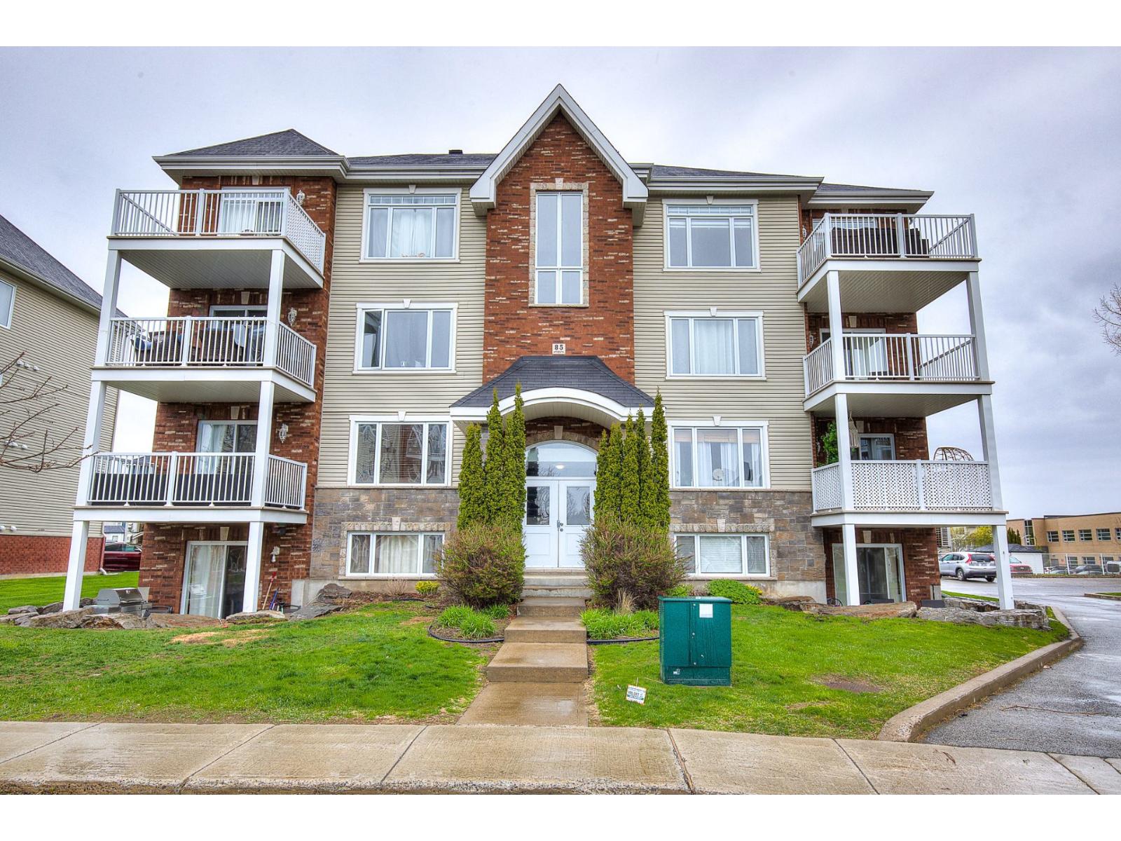 85 Rue Lautrec, #8, Châteauguay, Quebec J6K0C3