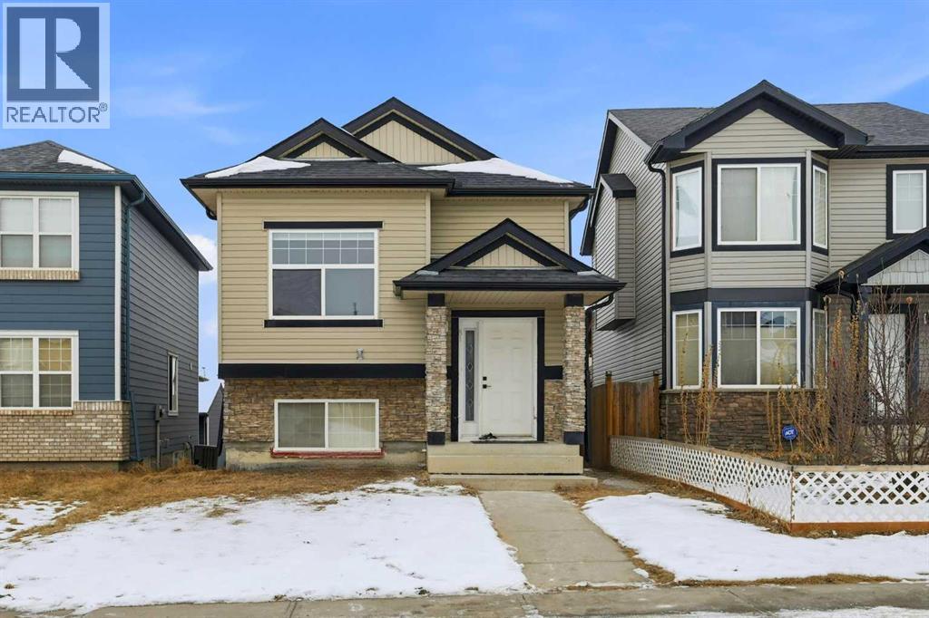 House for Sale in 81 Saddlemont Road NE|Calgary, Alberta T3J5E4 2