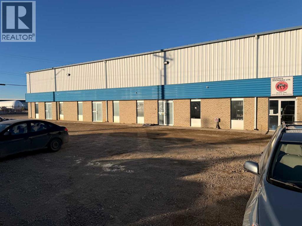 For lease: 3, 701 McCool Street, Crossfield, Alberta T0M0S0 - A2279628 ...
