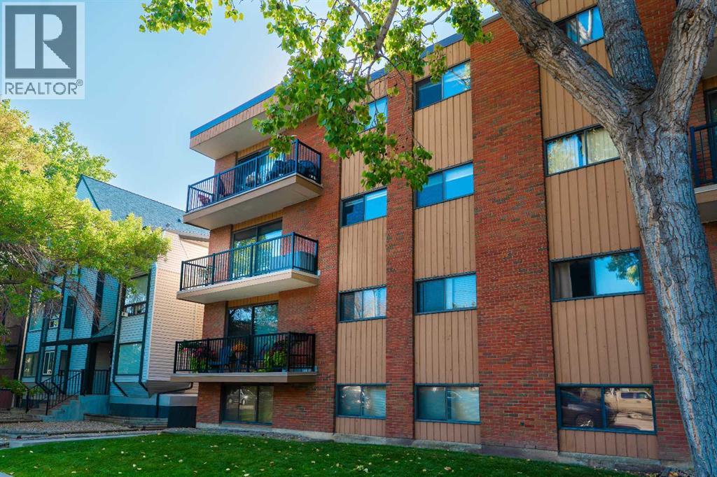 Apartment for Sale in 305, 1829 11 Avenue SW|Calgary, Alberta T3C0N7