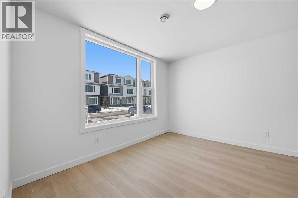 Row / Townhouse for Sale in 8814 48 Street NE|Calgary, Alberta T3J5N8 4