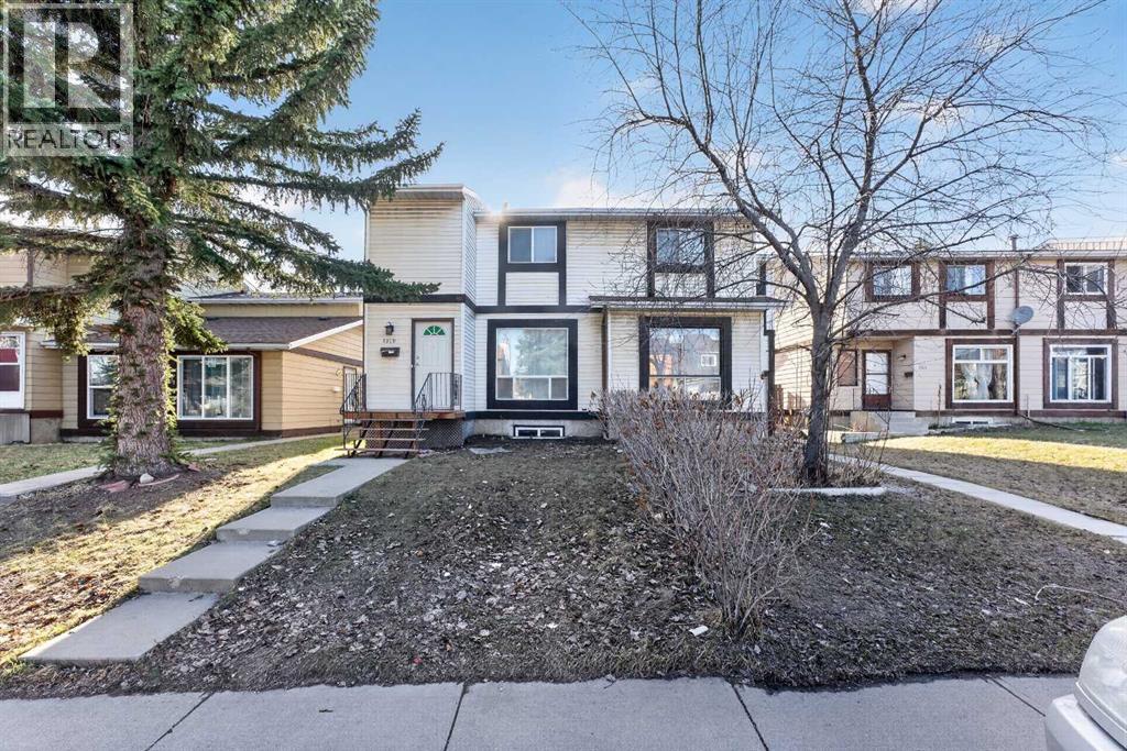 Duplex for Sale in 3319 56 Street NE|Calgary, Alberta T1Y3Y7