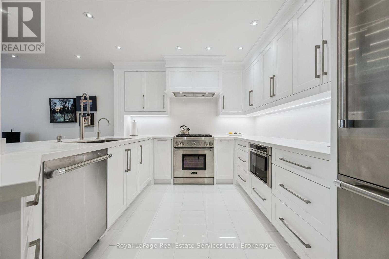 Row / Townhouse for Sale in 32 - 2250 ROCKINGHAM DRIVE|Oakville (JC Joshua Creek), Ontario L6H6J3 5