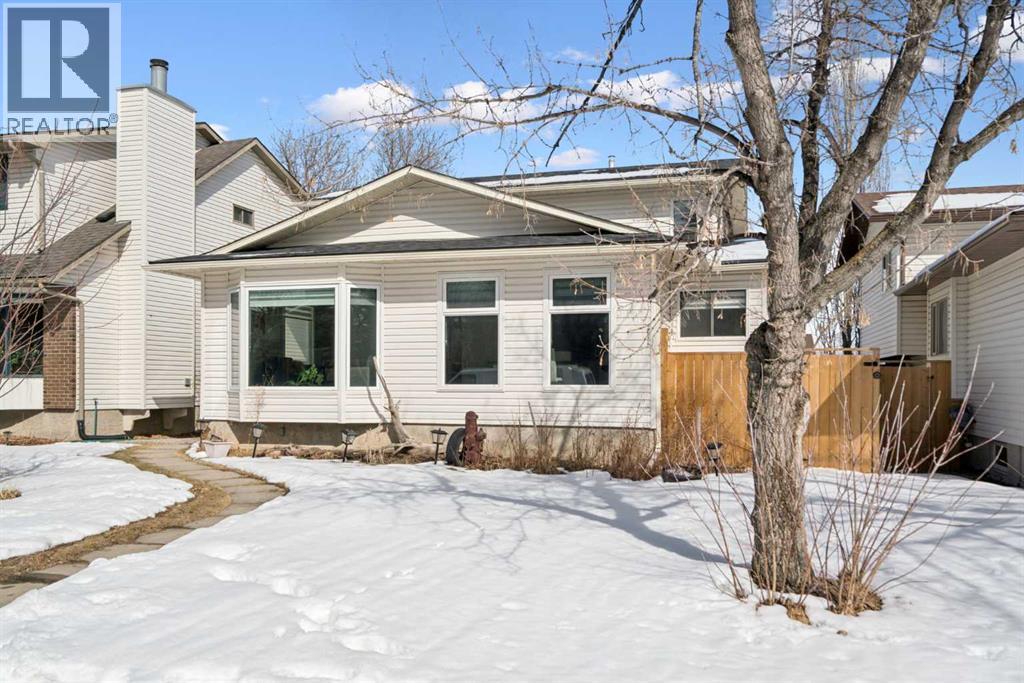 House for Sale in 220 Macewan Glen Place NW|Calgary, Alberta T3K2C8 2