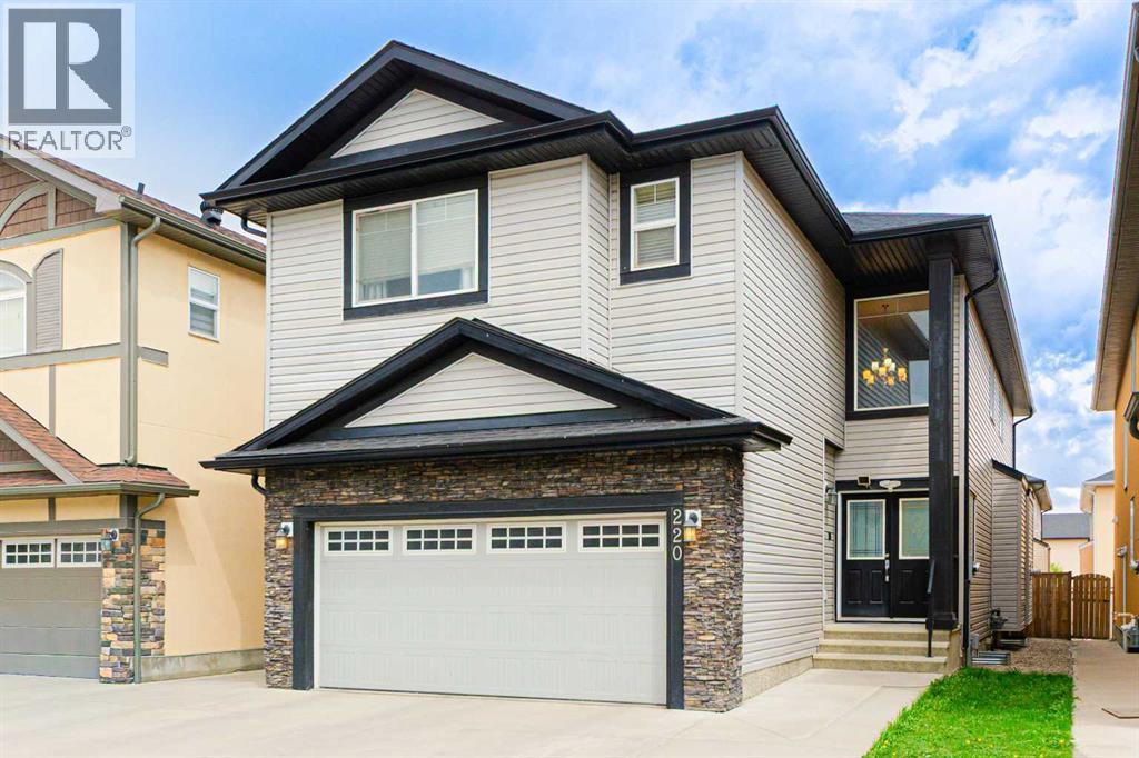 House for Sale in 220 Saddlelake Drive NE|Calgary, Alberta T3J0P2 2