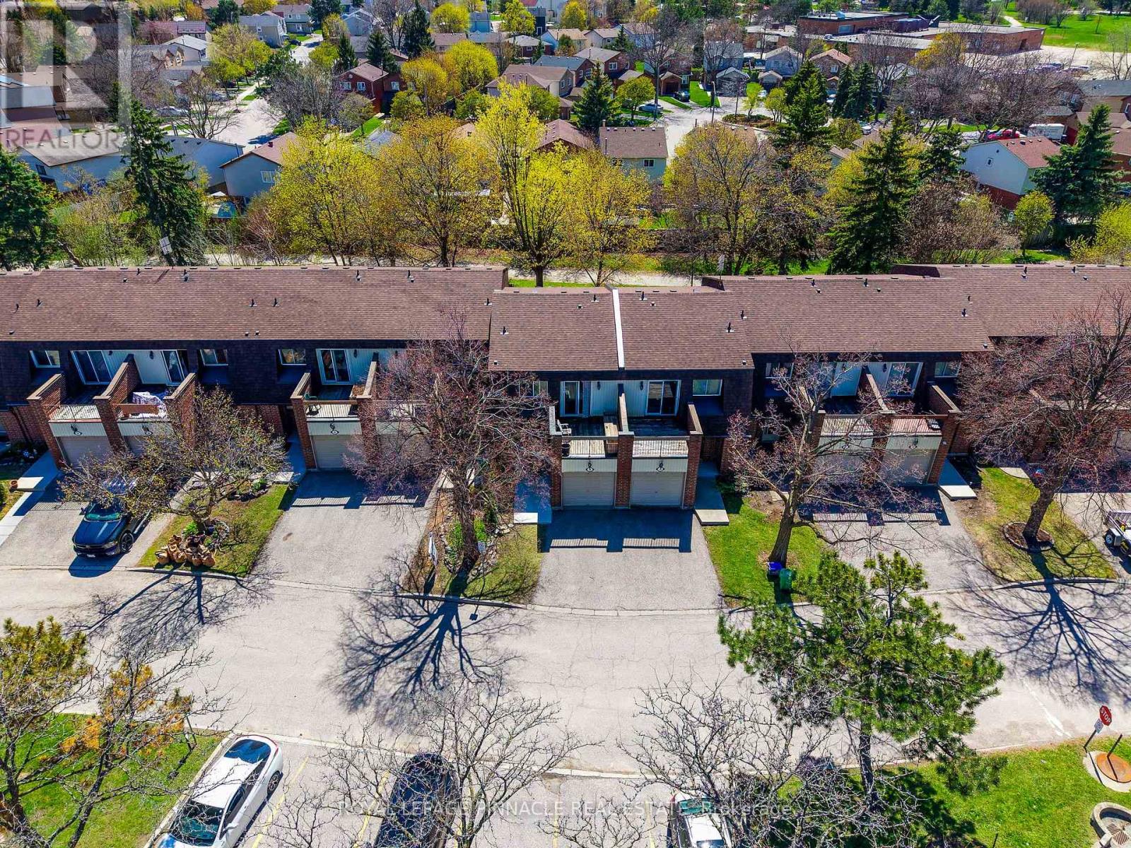 Row / Townhouse for Sale in 19 - 6240 MONTEVIDEO ROAD|Mississauga (Meadowvale), Ontario L5N2N7 2