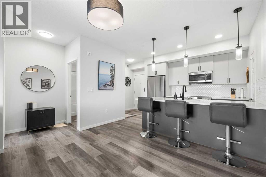 Apartment for Sale in 2213, 33 Carringham Gate NW|Calgary, Alberta T3P2H6 4