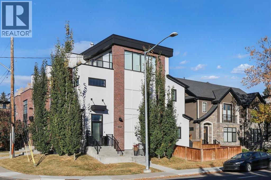 Row / Townhouse for Sale in 4929 20 Street SW|Calgary, Alberta T2T5A4