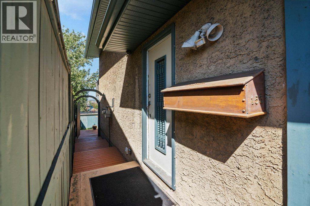 Duplex for Sale in 153 Mckinnon Crescent NE|Calgary, Alberta T2E7B6 5