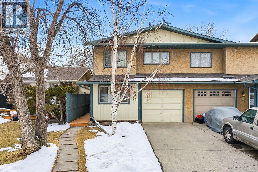 Duplex for Sale in 153 Mckinnon Crescent NE|Calgary, Alberta T2E7B6 2