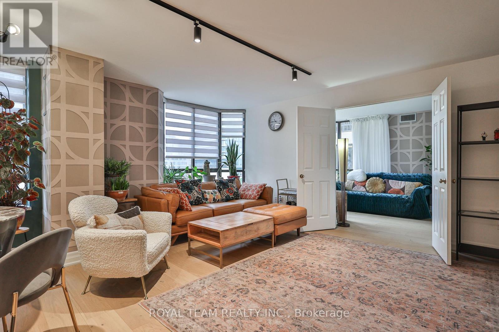 property-image