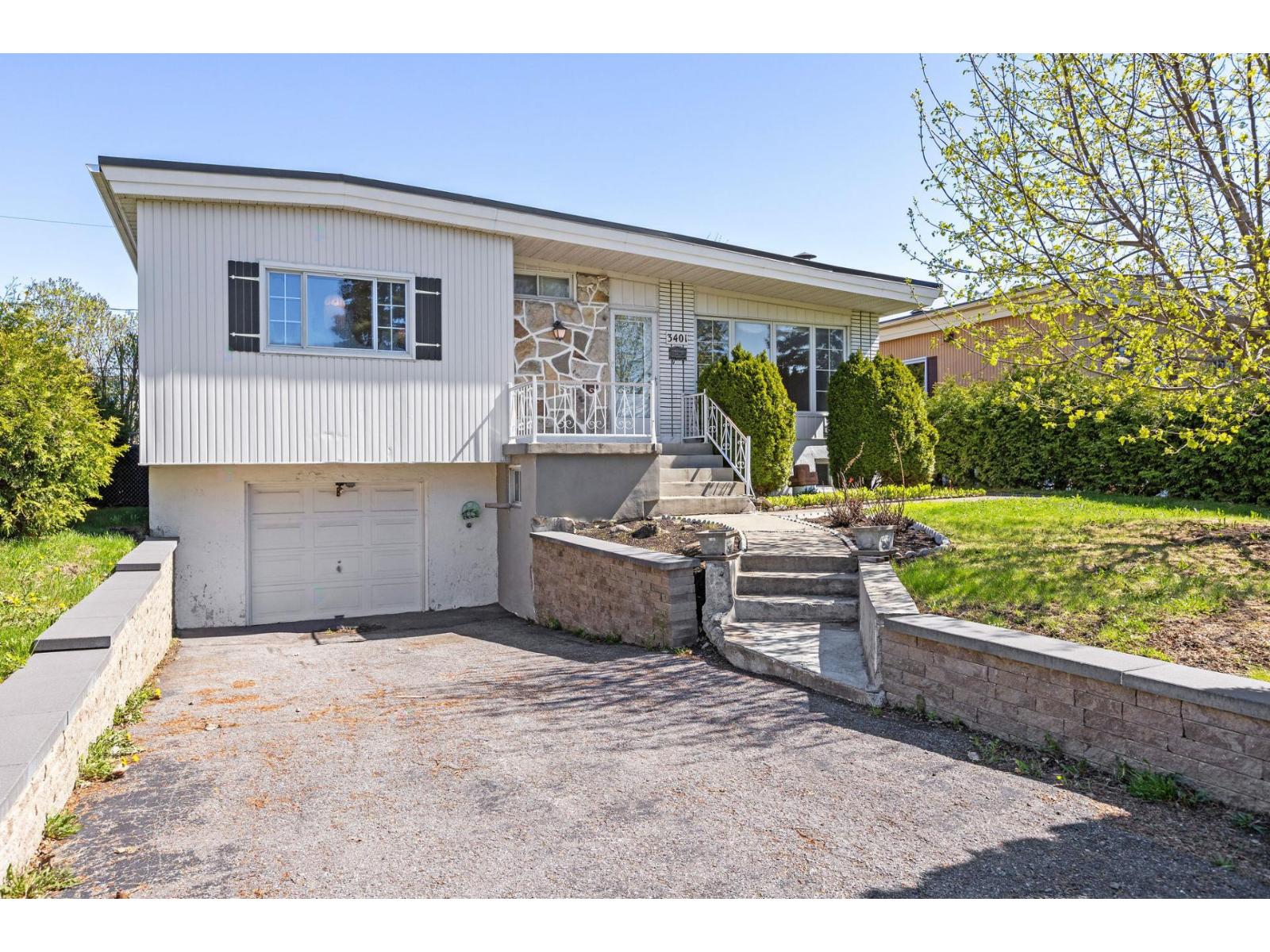 3401 Rue Ramezay, Longueuil (Le Vieux-Longueuil), Quebec J4L3J6