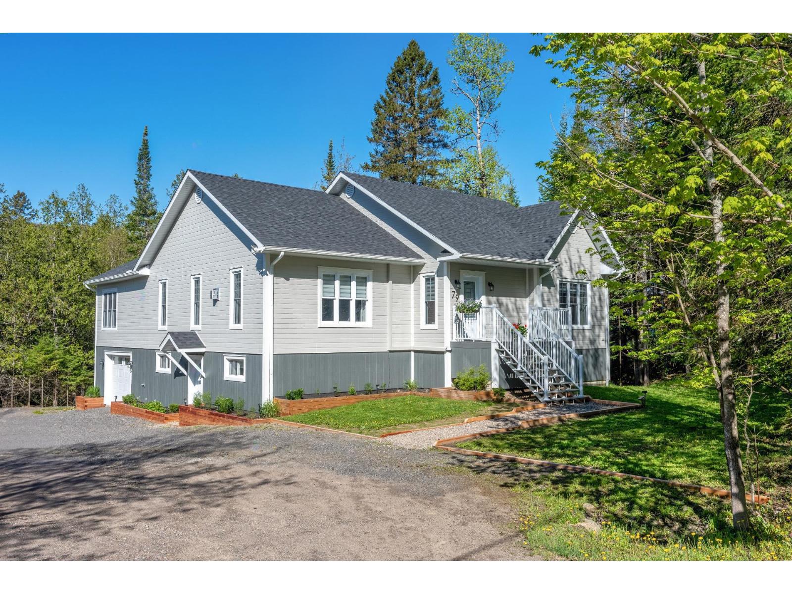 79 Ch. de la Baie