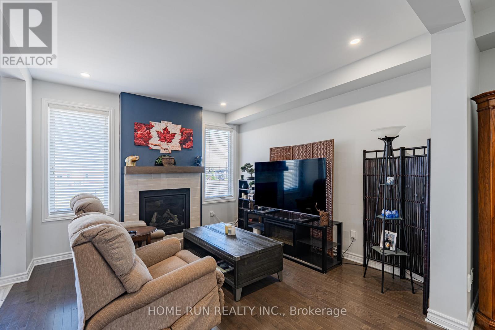 渥太华Barrhaven Quinn's Pointe 3卧4卫独立屋，精装拎包入住 - 8