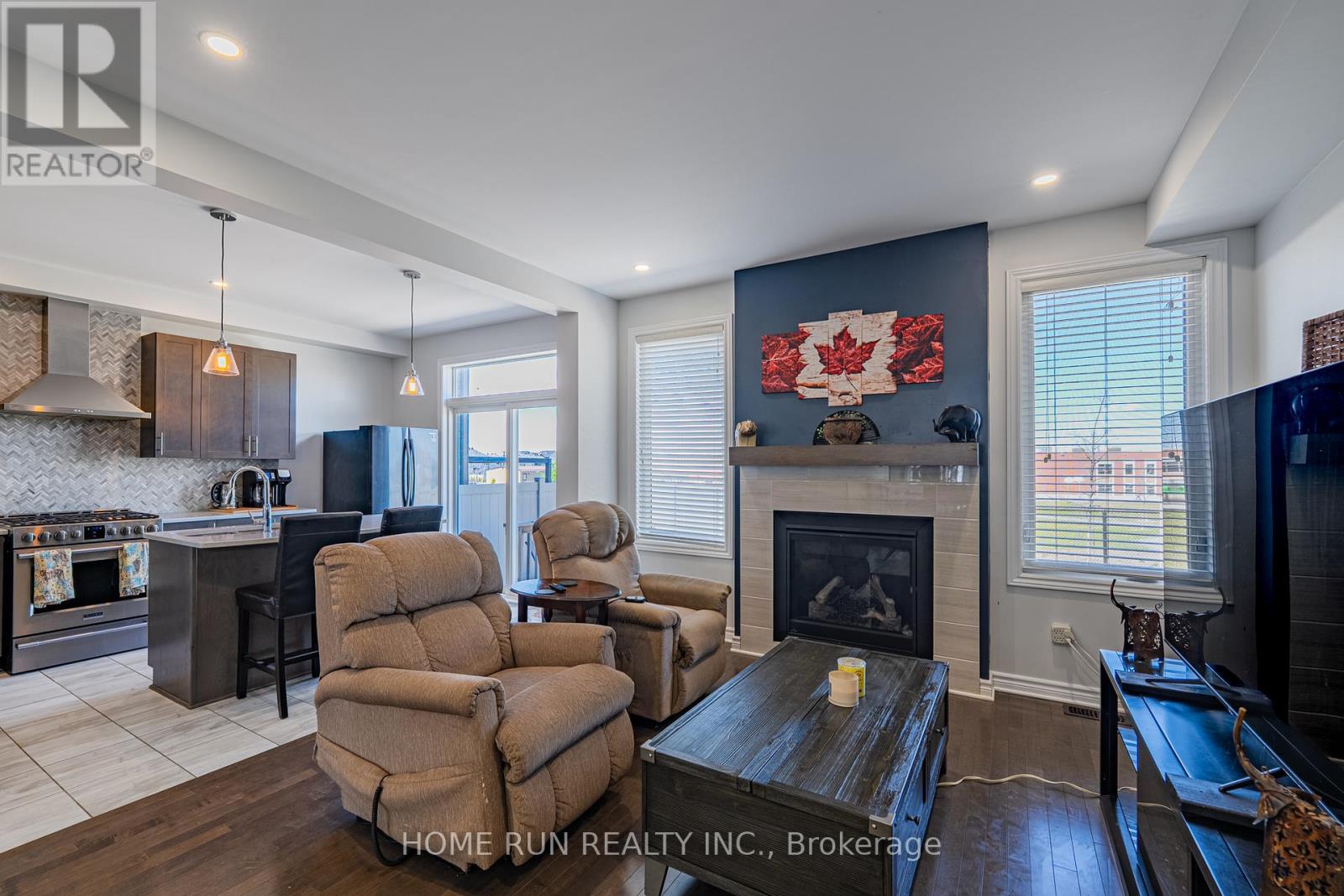 渥太华Barrhaven Quinn's Pointe 3卧4卫独立屋，精装拎包入住 - 9