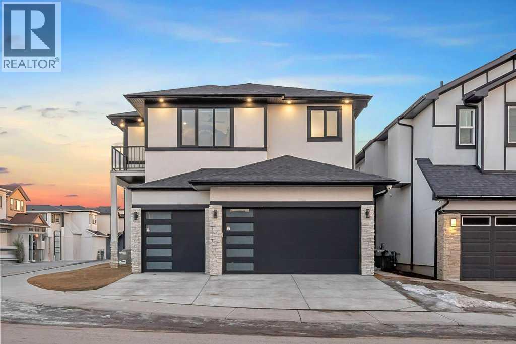 House for Sale in 95 Saddlepeace Way NE|Calgary, Alberta T3J2J5 2