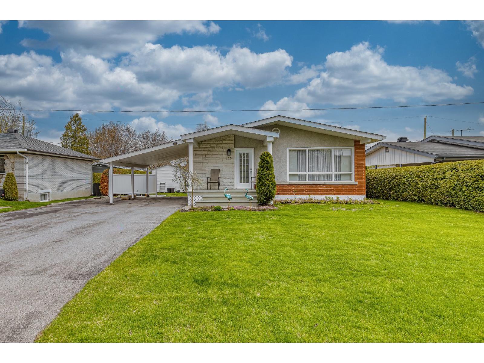 153 Rue Gauthier N., Notre-Dame-des-Prairies, Quebec J6E1V9