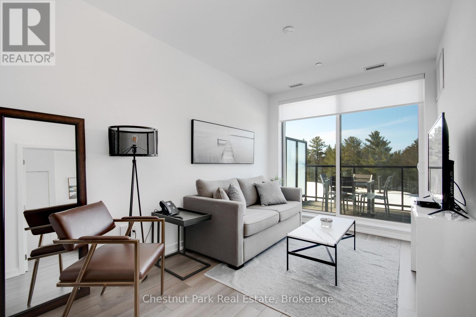 404 - 120 CARRICK TRAIL