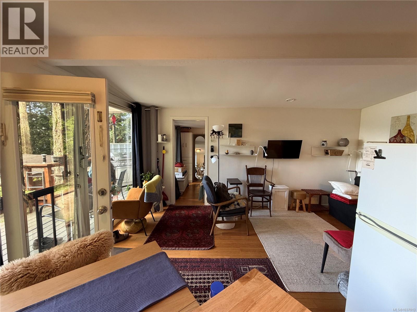 Churchill Rd Salt Spring For sale: Cabin 3 1136 North End Rd, Salt Spring, British Columbia ...