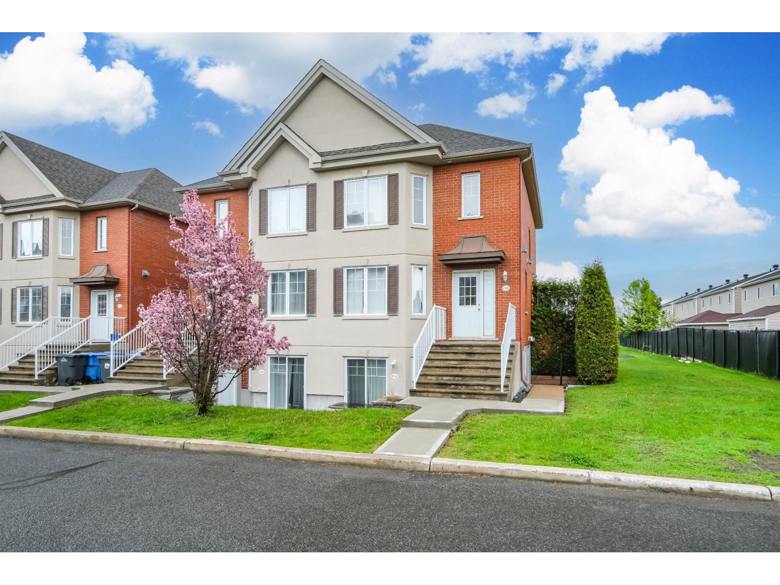 5734 Rue Condor, Brossard, Quebec J4Z0B6