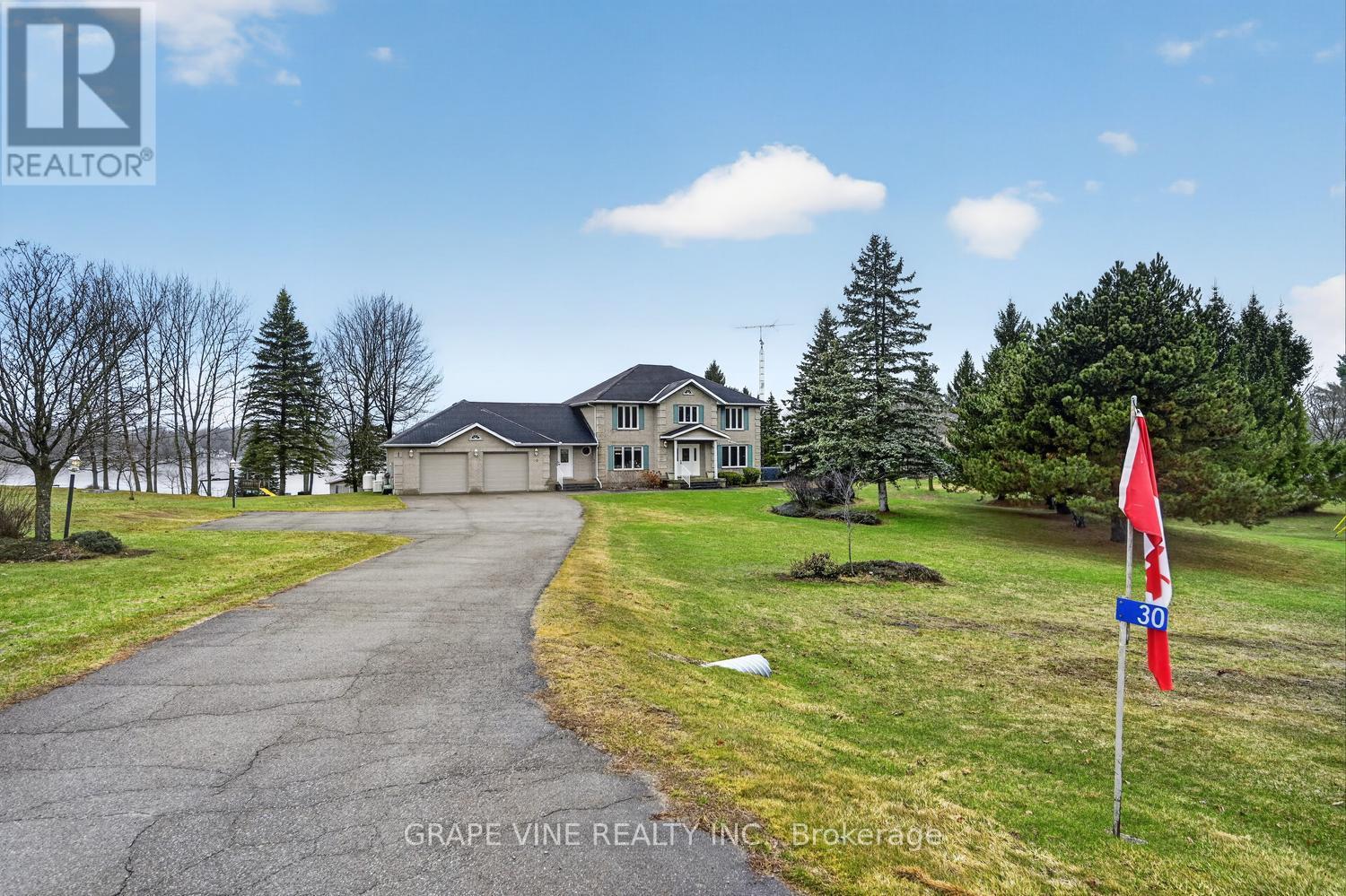 For sale: 30 R14, RR#1 ROAD, Rideau Lakes, Ontario K0G1L0