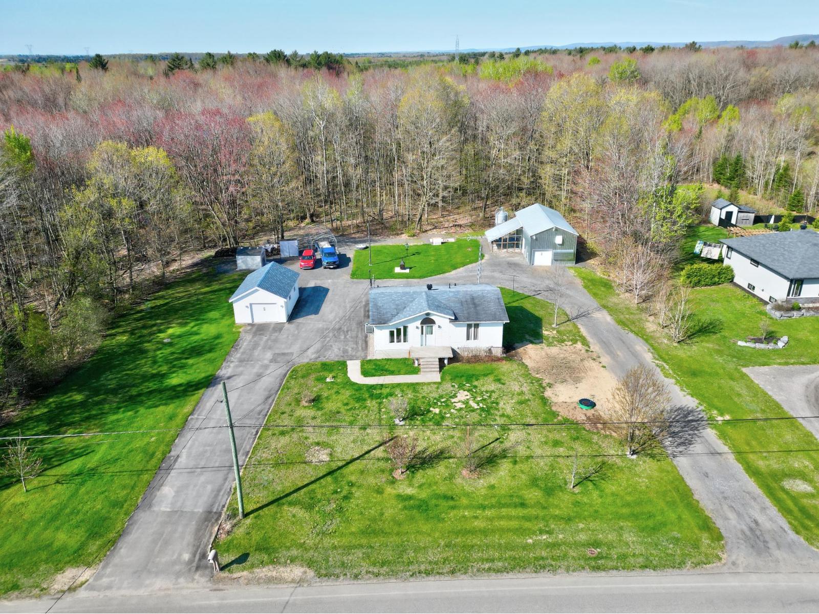 5381 Rg St-Martin, Saint-Félix-de-Valois, Quebec J0K2M0