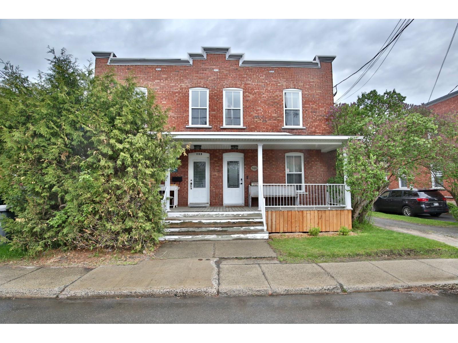 566 Rue Brock, Drummondville, Quebec J2B1E7