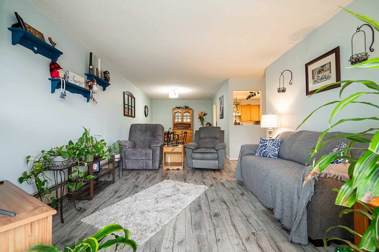 216 31850 UNION AVENUE, Abbotsford, British Columbia V2T4V2