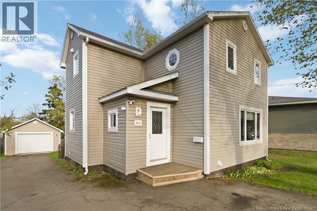 205 Broadway Street, Moncton, New Brunswick E1A3Y3