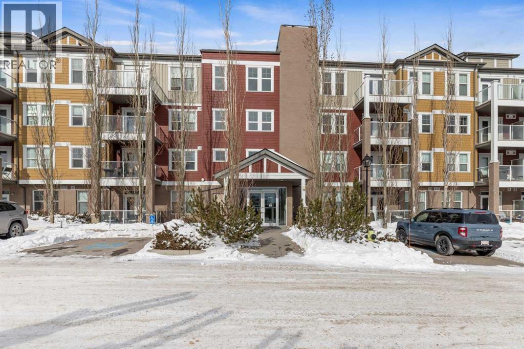 Apartment for Sale in 201, 2300 Evanston Square NW|Calgary, Alberta T3P0G8
