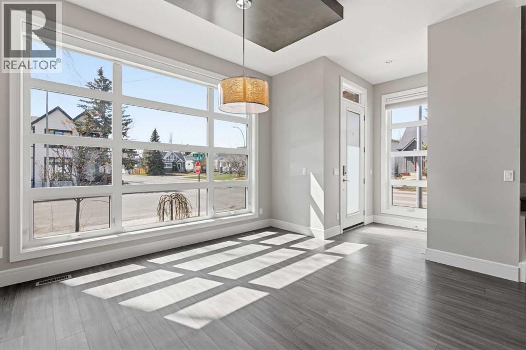 Duplex for Sale in 2052 46 Avenue SW|Calgary, Alberta T2T2R9 3