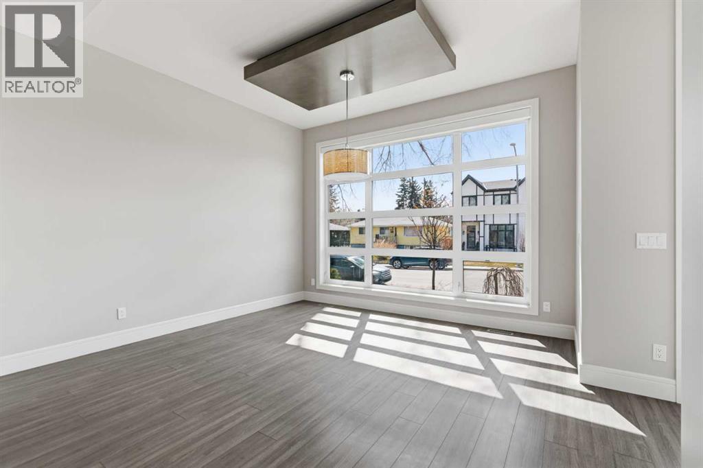 Duplex for Sale in 2052 46 Avenue SW|Calgary, Alberta T2T2R9 5