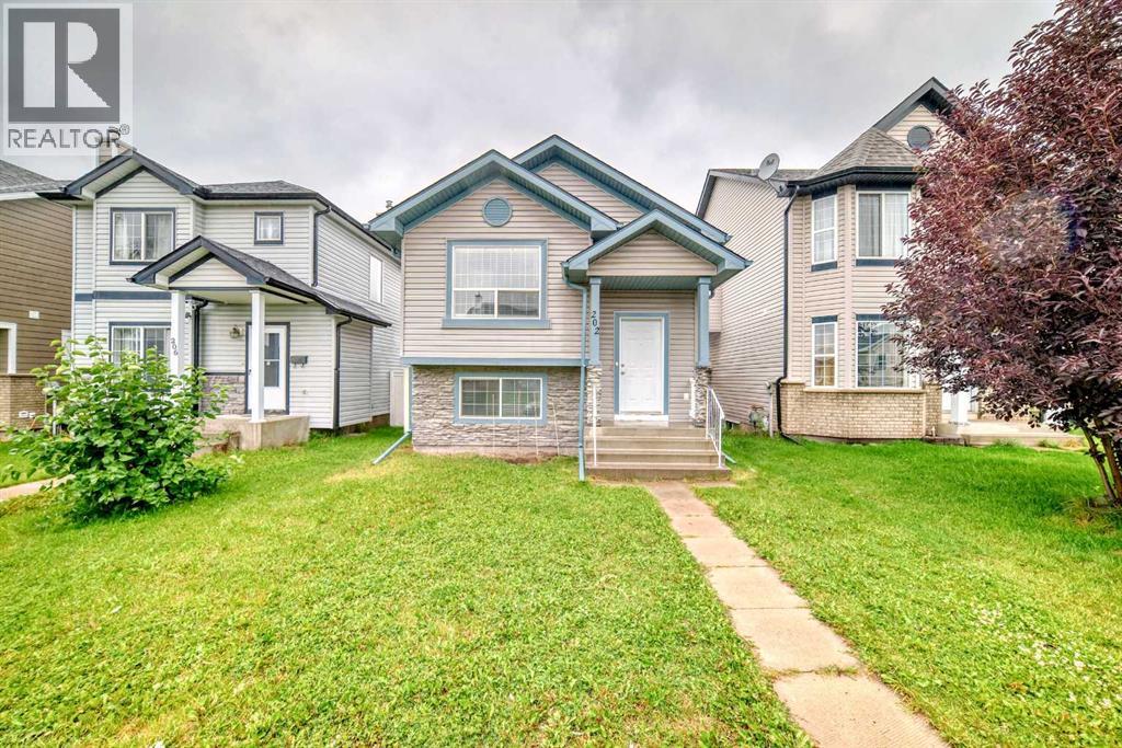 House for Sale in 202 Saddlemead Green NE|Calgary, Alberta T3J4M7