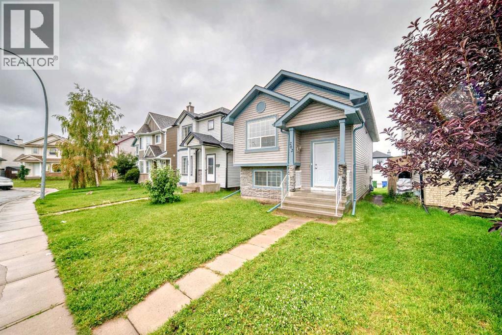 House for Sale in 202 Saddlemead Green NE|Calgary, Alberta T3J4M7 3