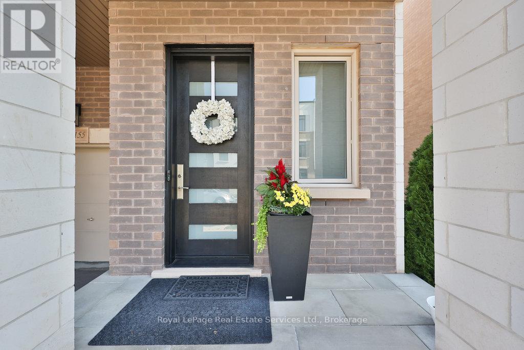 Row / Townhouse for Sale in 3155 MINTWOOD CIRCLE|Oakville (GO Glenorchy), Ontario L6H0N9 5