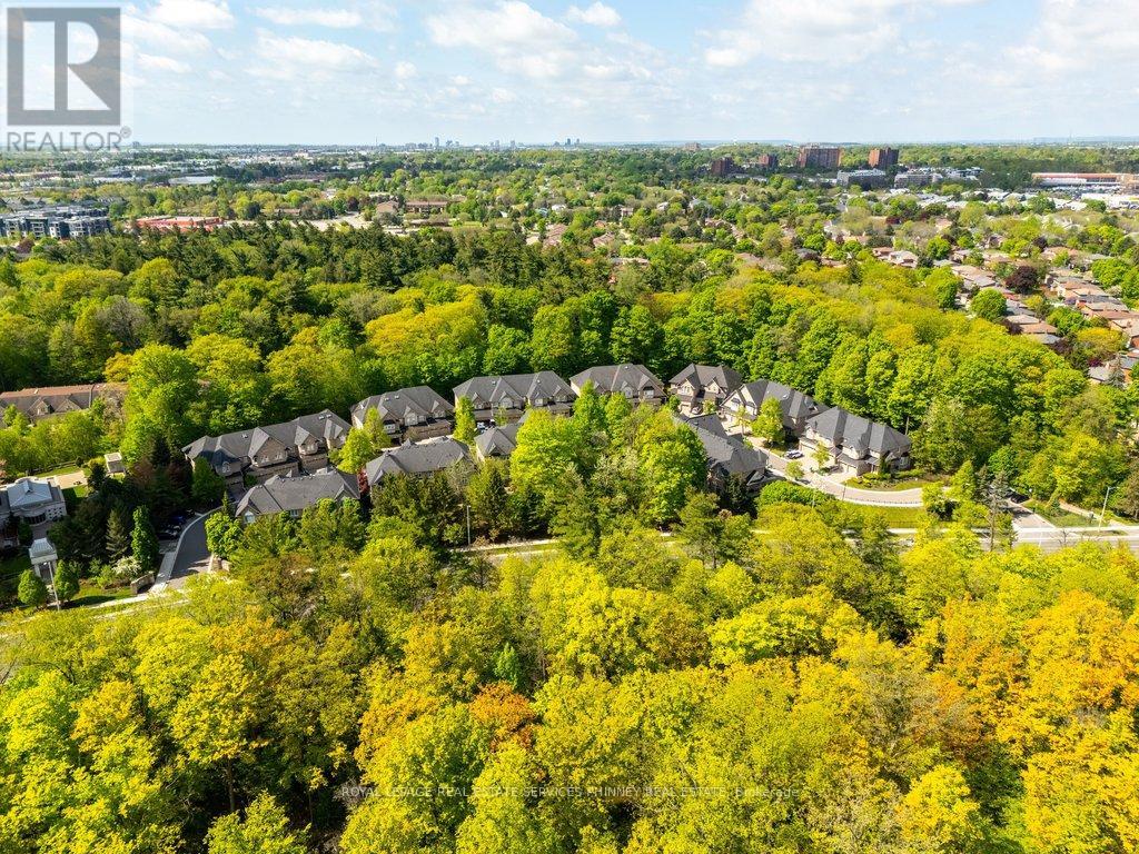 Row / Townhouse for Sale in 35 - 2000 THE COLLEGEWAY|Mississauga (Erin Mills), Ontario L5L5Y9 3